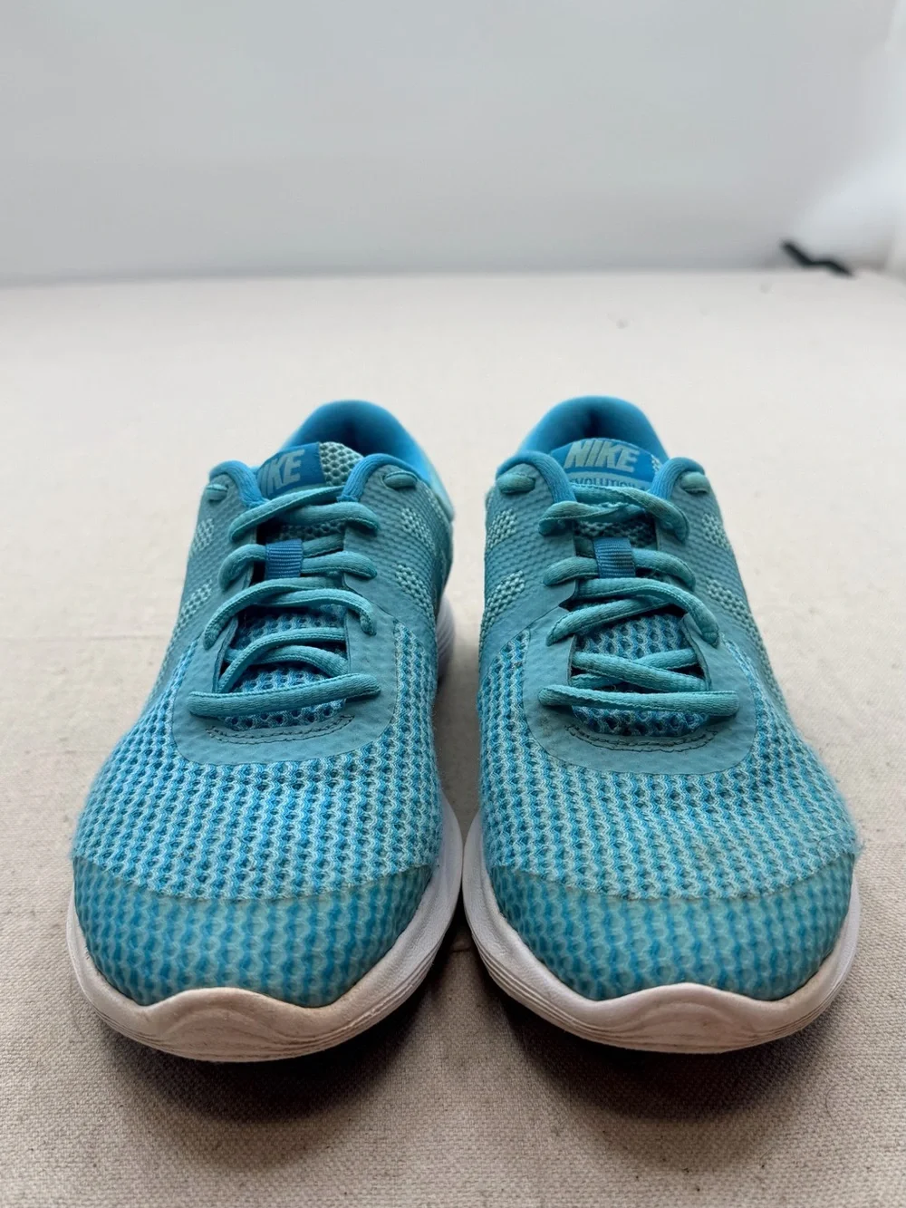 Nike Revolution 4 - 6.5Y